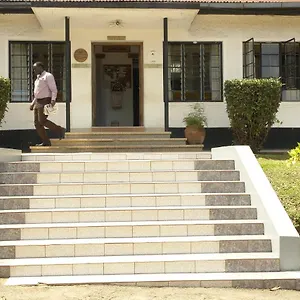 makerere-university-guest-house-kampala.about-kampalahotels.com/