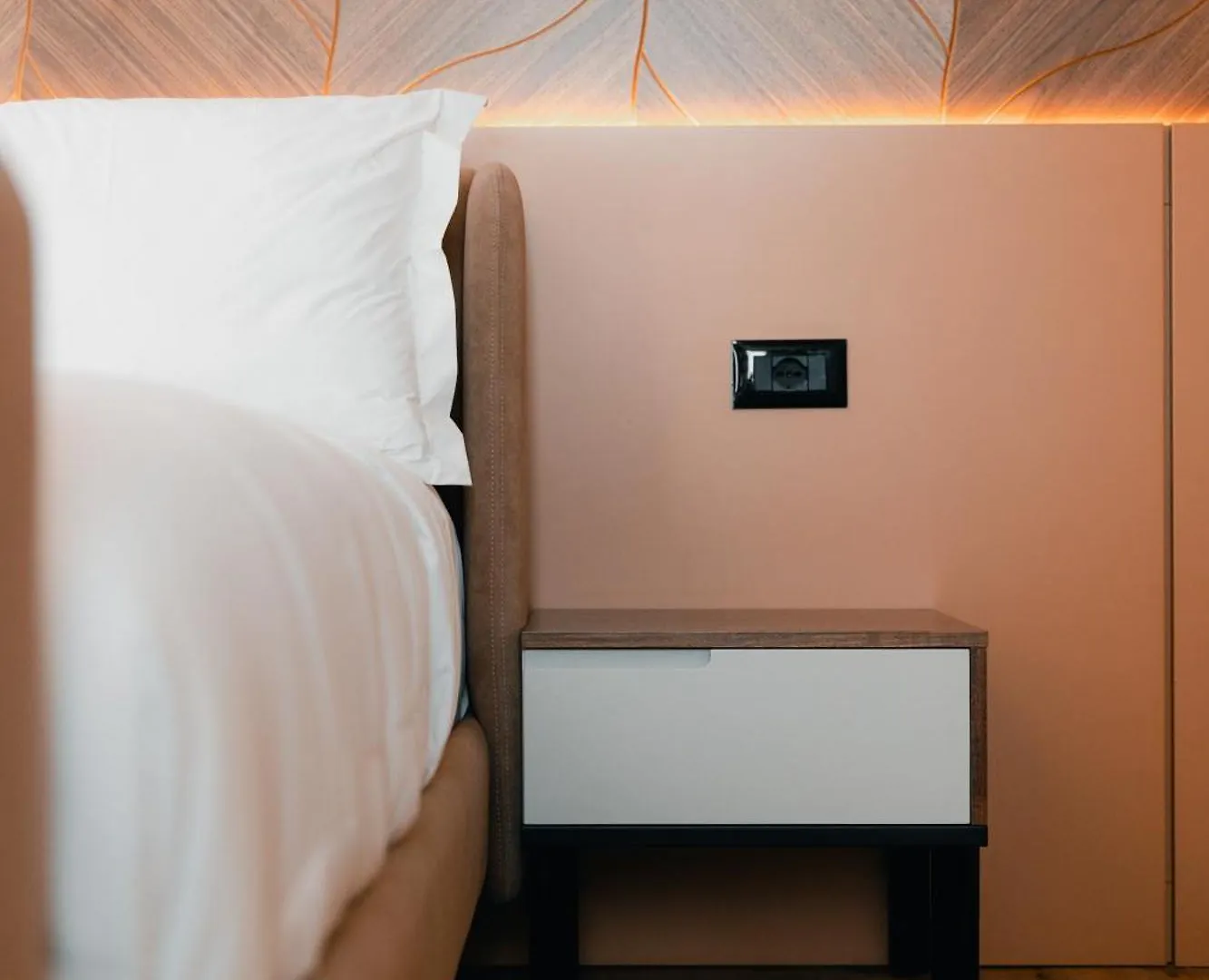 Royal G Deluxe Hotel Shkallnur
