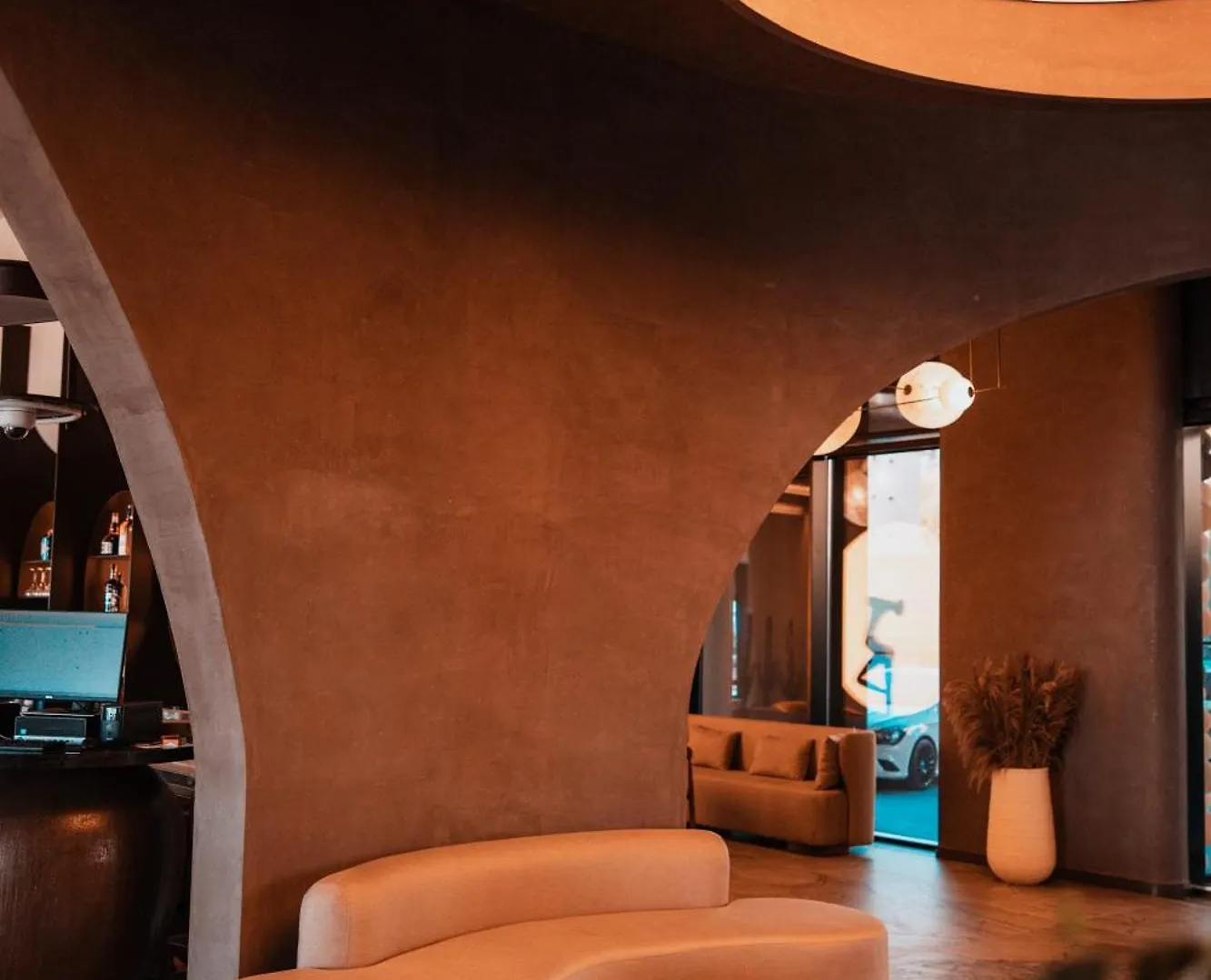 Royal G Deluxe Hotel Shkallnur Albania