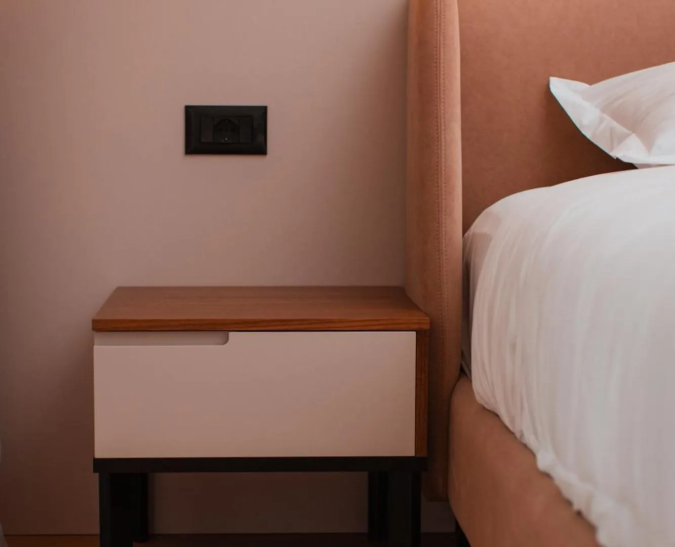 Royal G Deluxe Hotel Shkallnur